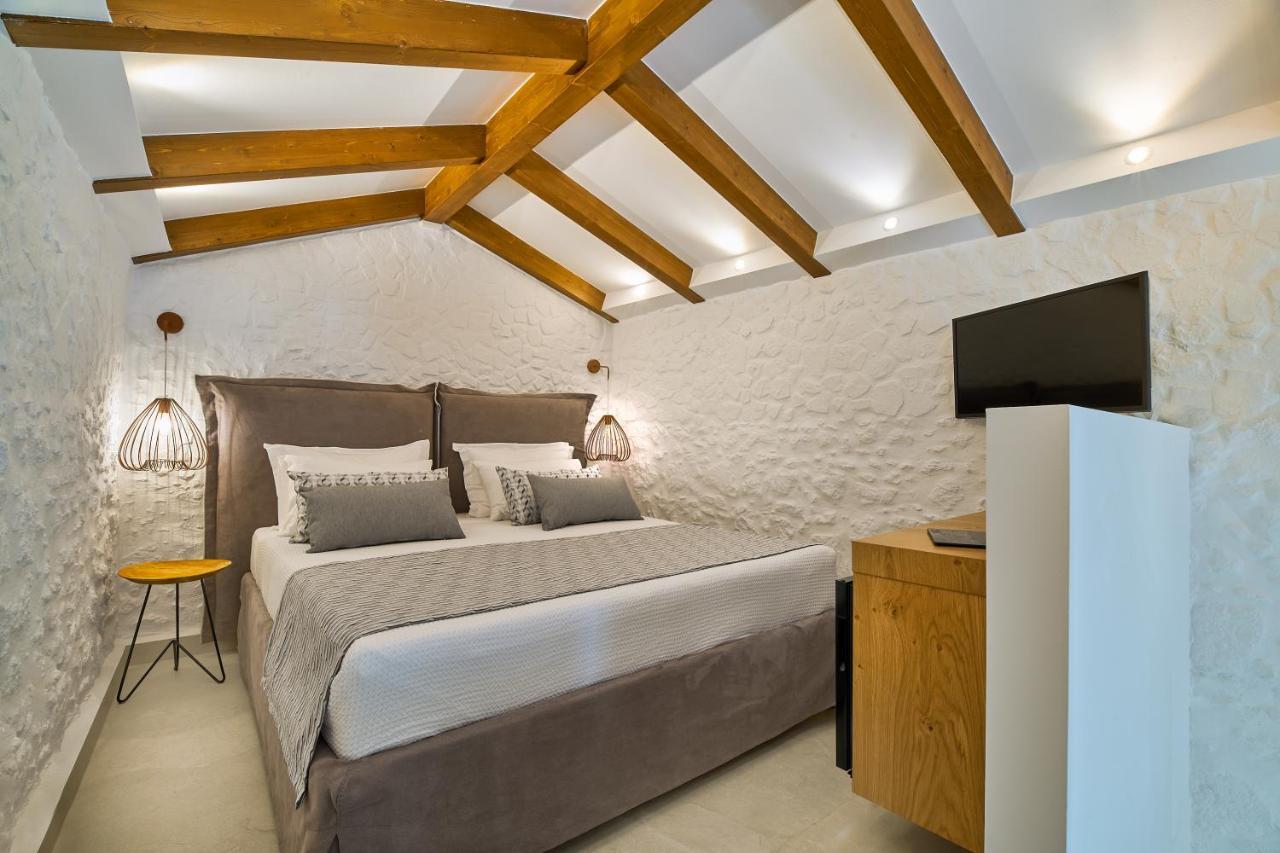 Vista Del Porto Luxury Suites Rethymno  Exterior photo